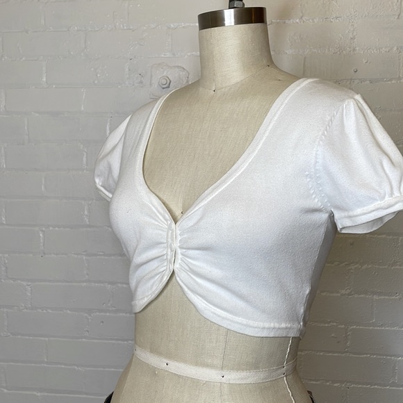 Crop top with ruche detailing - Picture 2 of 3